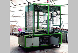 Picture of the repotting machine